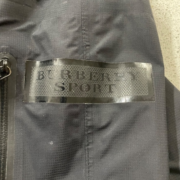 Mens Large Burberry Sport jacket. - Picture 7 of 7